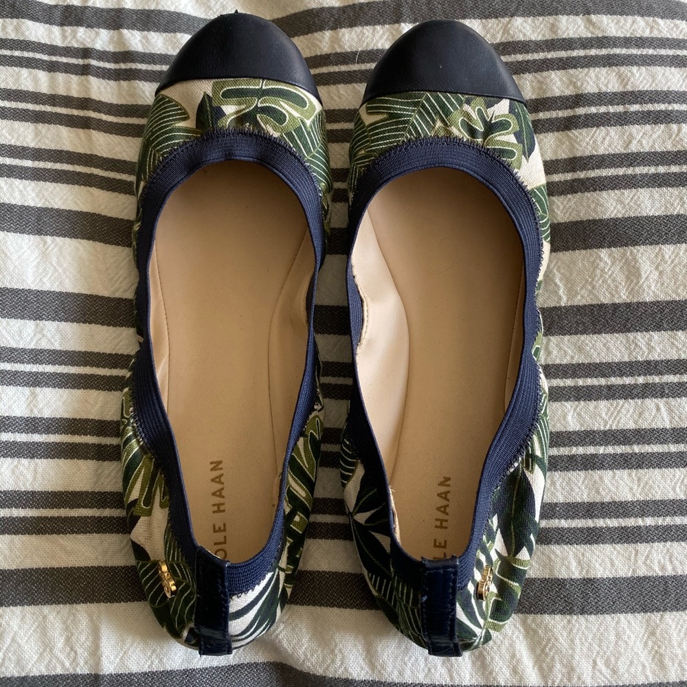 Cole Haan Green Floral Flats, Size 7.5